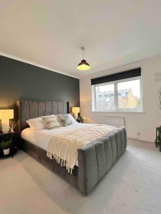 Apartamento Beautiful 2 Bed, Perfect Location, 5 Mins Walk To Centre, Free Parking, Legoland, Ascot